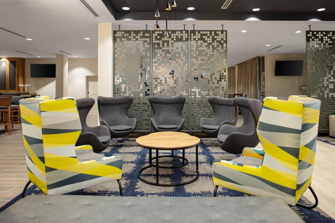 Towneplace Suites By Marriott Orlando Airport Bagian luar foto