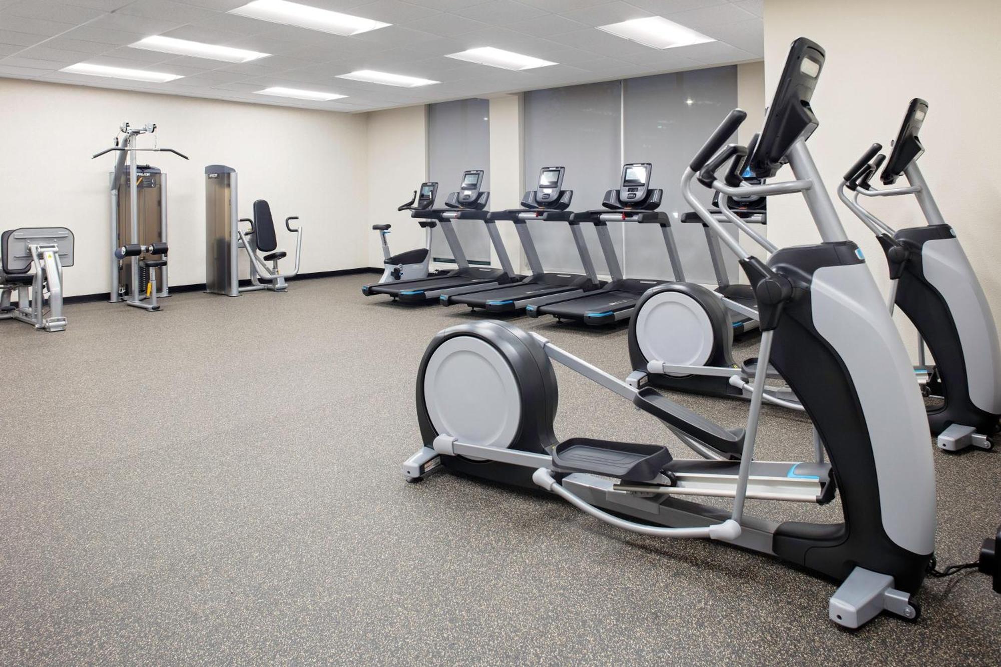 Towneplace Suites By Marriott Orlando Airport Bagian luar foto